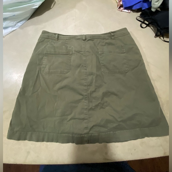 mini skirt - Picture 4 of 5